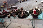 Adventskränze am Weihnachtsbasar 2